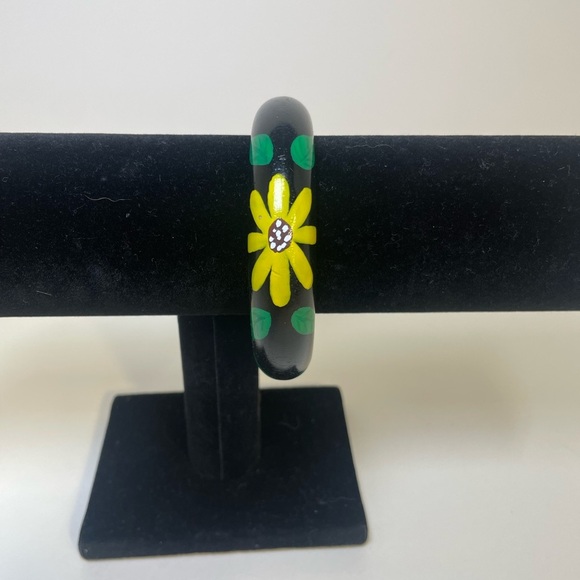 Vintage Floral Black and Yellow Wooden Bangle Bracelet - Picture 2 of 8